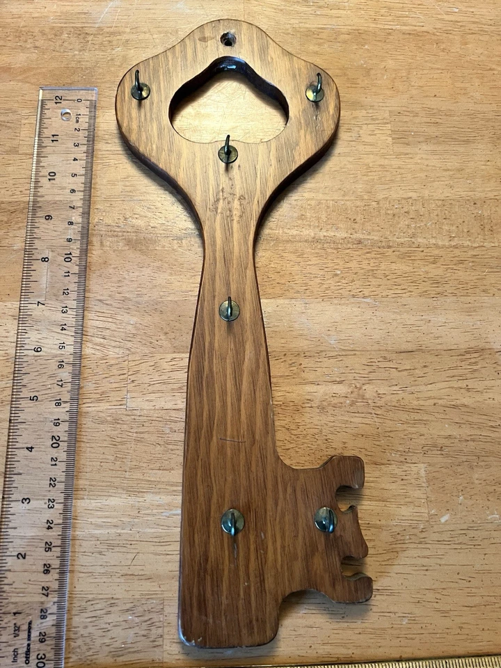 Vintage Wooden Keys Key Rack Holder 6 Hooks rustic primitive Kitsch Wood Cottage - Image 2 of 3