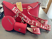 Bolso Bandolera de Viaje Michael Kors Jet Set Tech Attached MK Frambuesa Oscura