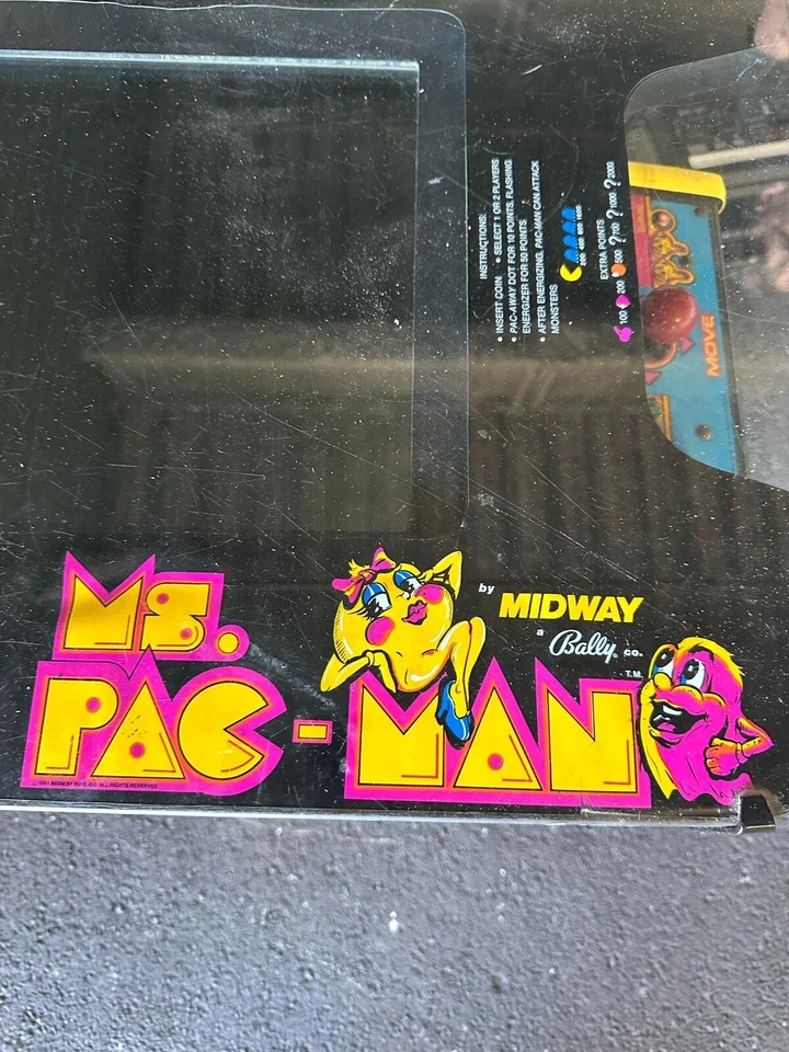 Ms pacman tabletop arcade. Wooden exterior, made by Midway Bally company, ORG. - Image 3 of 4
