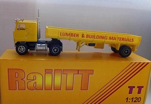 TT scale (1:120) model of the American truck 1970-1980 Chevrolet Titan + trailer - Picture 5 of 5