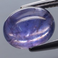 Iolite cordièrite de Madagascar en cabochon ovale de 4.88Cts