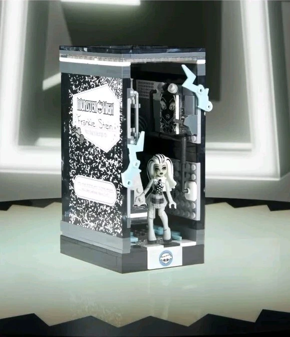 MEGA 2024 SDCC Monster High Frankie Stein Boo-K Lab 362 Piece Building Set  - Image 4 of 4