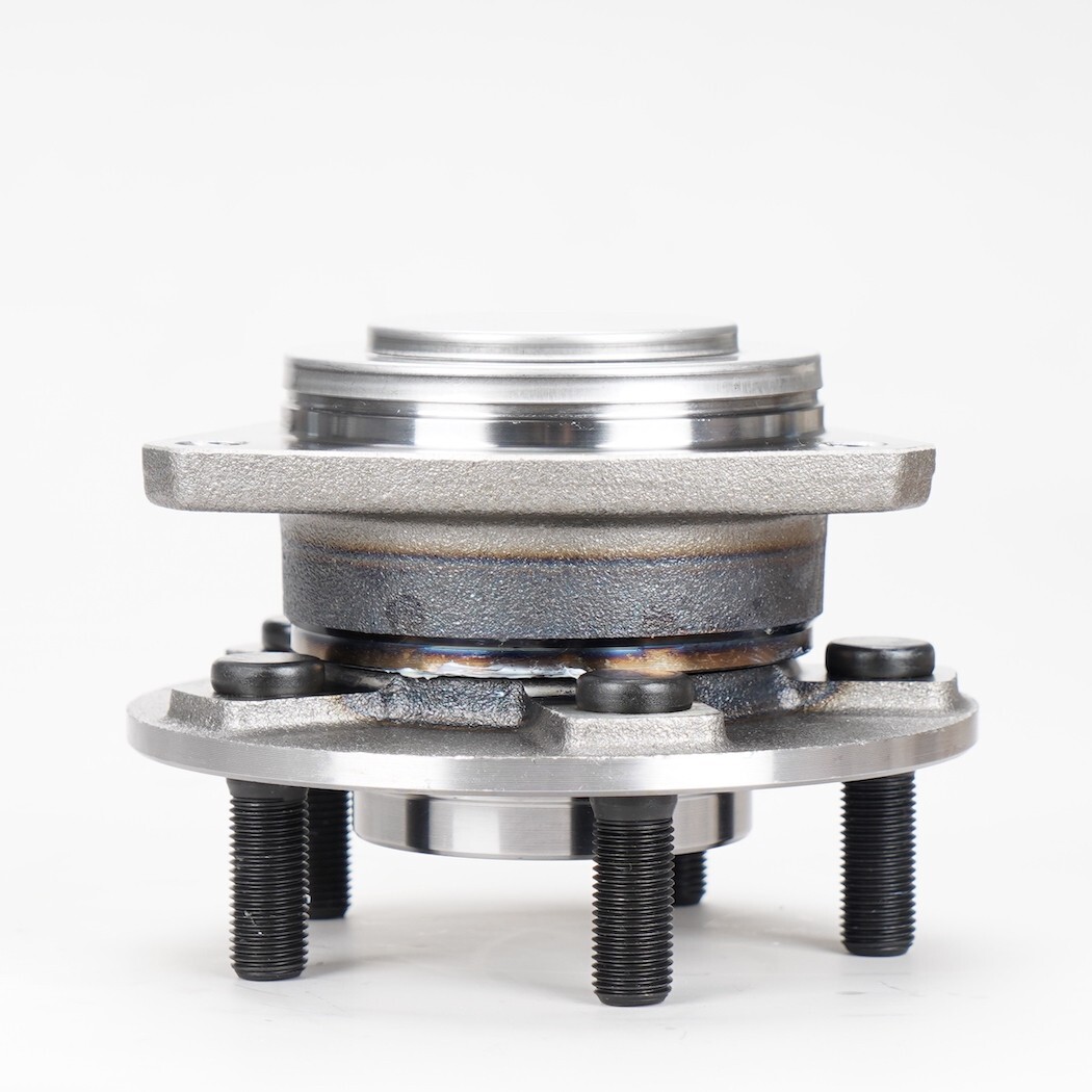 513325 Front wheel hub assembly / Chrysler 300 20122016 / Dodge