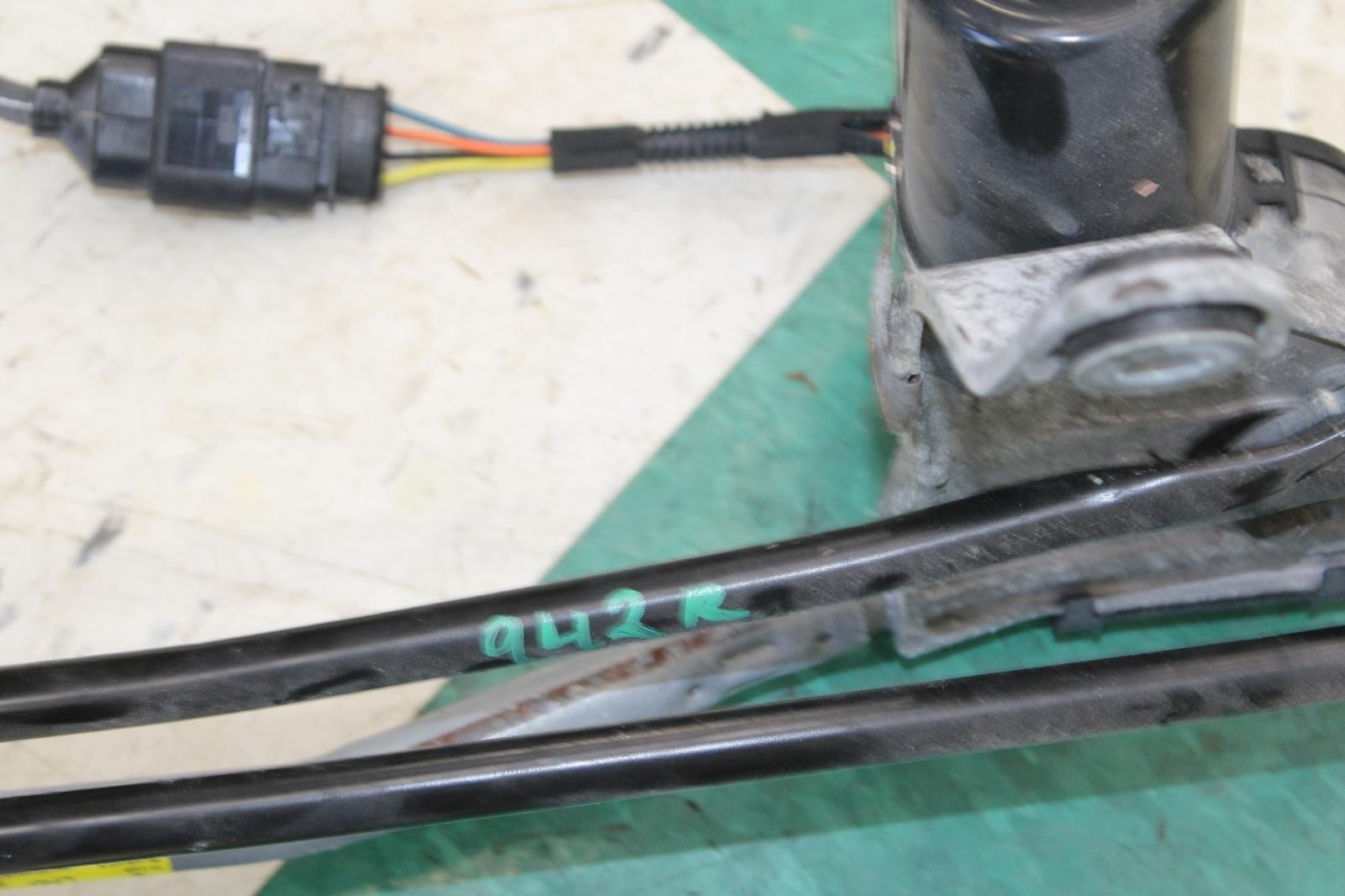 14-21 Ghibli Electronic Front Windshield Wiper Motor Arm Linkage OEM Factory WTY