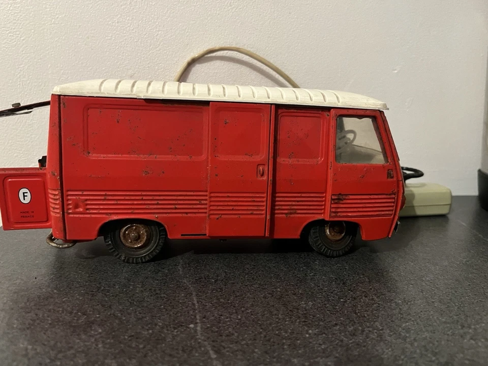 Peugeot J7 Joustra - Photo 2/4