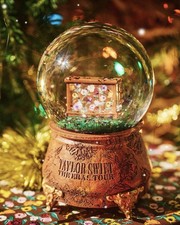 TAYLOR SWIFT | THE ERAS TOUR ACOUSTIC PIANO SNOW GLOBE ‼️IN HAND‼️