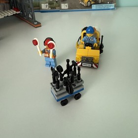 LEGO City 60103 Airport Air Show Set Complete With Minifigs and Manuals Retired