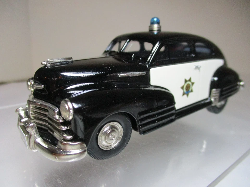 Brooklin Collection 1/43 Chevrolet Aero Sedan Police Car California 1948 BRK50a - Image 2 of 4