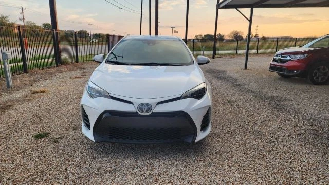 Toyota Corolla L 2017 sedán 4P Foto 3 de 4