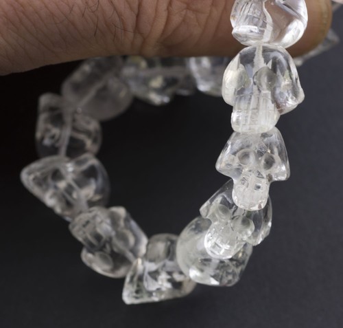 Bracelet tete de mort cristal de roche, 18 perles Népal # 26608 - Picture 10 of 15