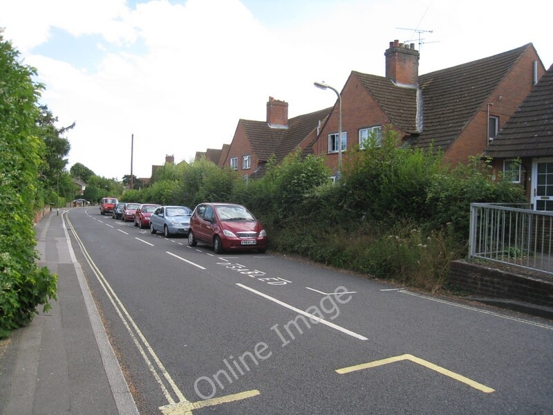 Photo 6x4 Looking down Sherborne Road Basingstoke For a contrasting