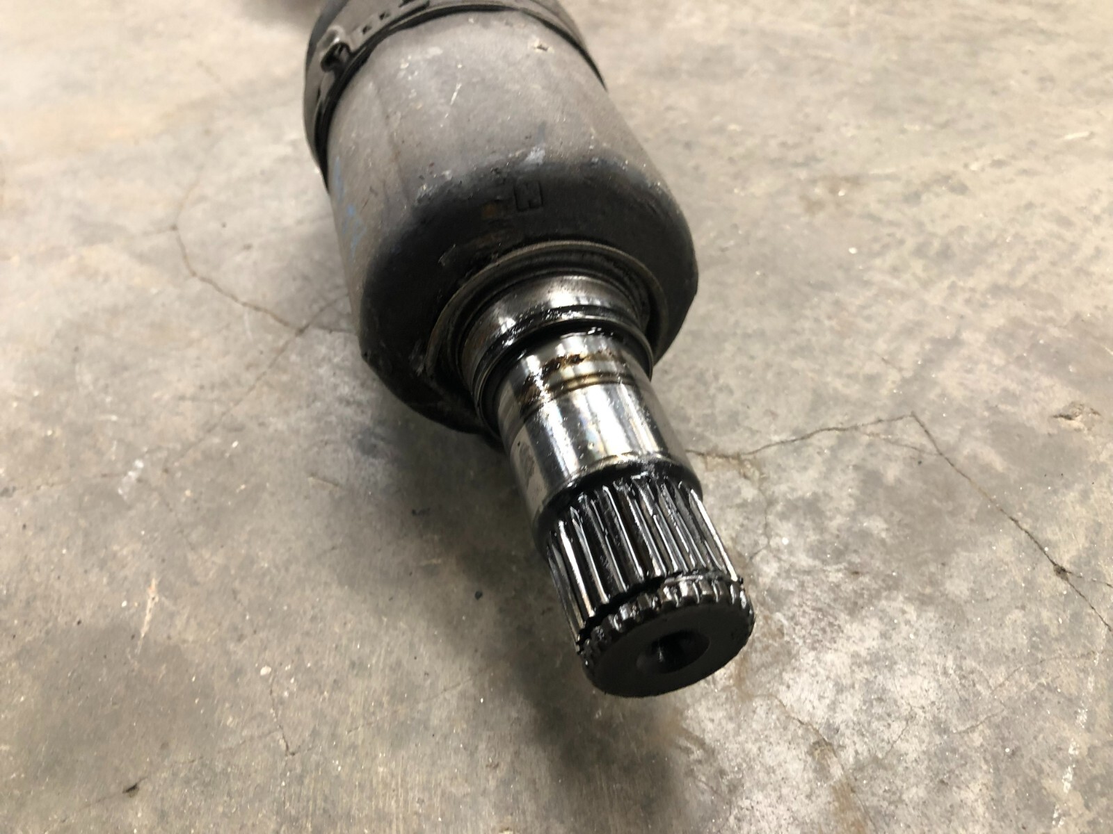 ⭐0814 MERCEDES BENZ C300 FRONT RIGHT DRIVE AXLE SHAFT HALF SHAFT OEM