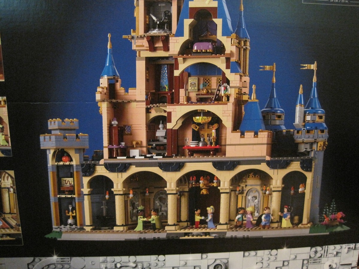 LEGO Disney 43222 Le Château Disney, Collection du 100e Anniversaire avec 8  Minifigurines dont Cendrillon