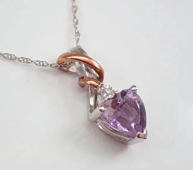 Collar Colgante Amatista Púrpura Simulado Corazón 2.00CT Chapado en Oro 14K Dos Tonos Foto 4 de 4