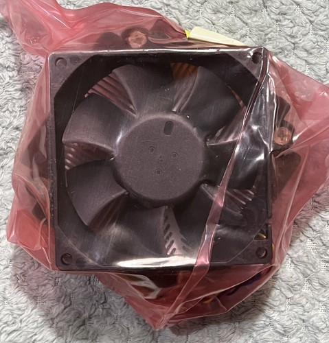 Dell CPU Heatsink And Fan Vostro 200 0CP825. - 第 1/3 張圖片
