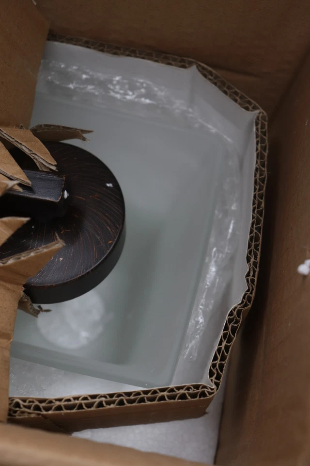 Aplique de pared de 1 luz Generation Lighting tocador de baño bronce oscuro claro Foto 4 de 4