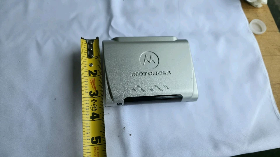 Motorola 2210 ADSL2+ DSL Modem - Silver (Used, Tested, Works) - Image 2 of 4