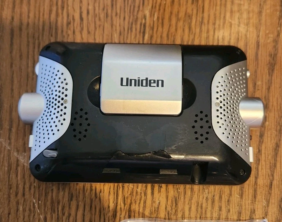 Sistema de navegación GPS Uniden GPS402 Maptrax 4.0 pantalla táctil y reconocimiento de voz Foto 4 de 4