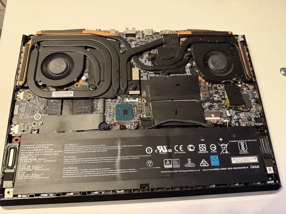 MSI Raider GE66 10UH-210US, 32GB, RTX 3080 16GB, *FOR SPARES OR REPAIR* - Image 4 of 4