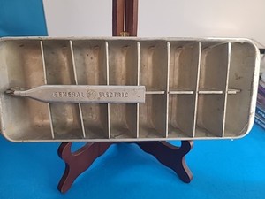 Vintage General Electric Metal Aluminum 16 Ice Cube Tray Retro Kitchen