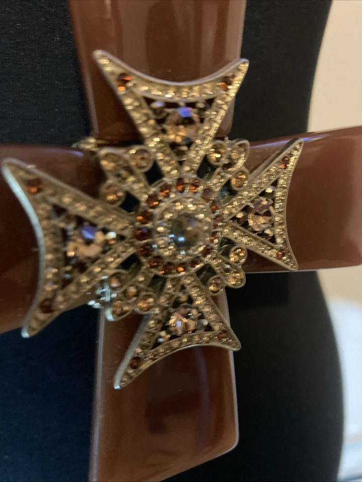 Escada Cross Pendant Necklace Gold Tone Statement Rhinestone Chain Large Chunky - Image 4 of 4