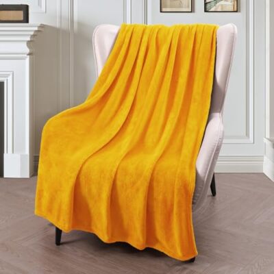 Exclusivo Mezcla Fleece Throw Blanket – Extra Large 50x70 Inches, Light Yellow