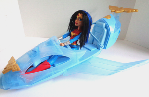 Bambola d'azione DC Super Hero Girls Wonder Woman con giocattolo Mattel Jet invisibile 2016 - Foto 1 di 19
