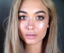 CYNTHIA ROWLEY BRIGHTENING ILLUMINATOR/ILLUMINATEUR~STROBING~HIGHLIGHTER~SEALED!