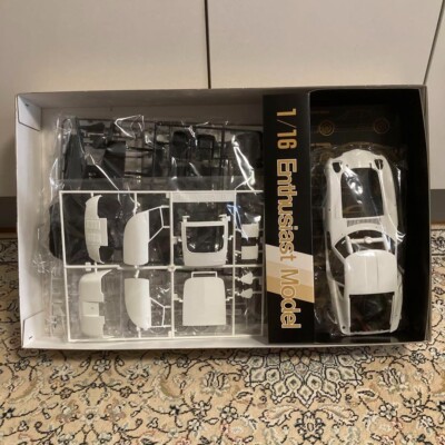 Fujimi Toyota 2000GT Enthusiast Model 1/16 10117-RC117-3800