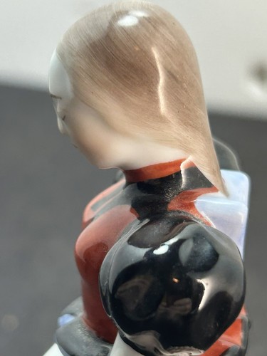 Herend Hand Painted Hungarian Wedding Party Porcelain Women Figurine 5403 5.5” T - Picture 7 of 10