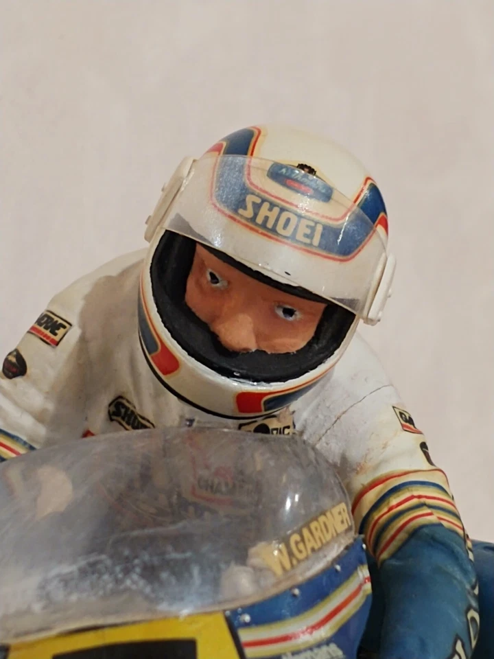 Tamiya 1/12 moto honda nsr 500 Garner. Loose diorama assemblato. - Immagine 2 di 4