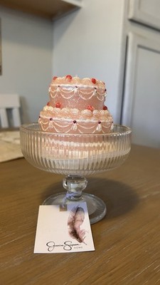 Jessica Simpson Let Them Eat Cake Candle Pink Tiered Cake Goblet 12.5 oz