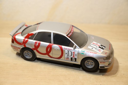 Carrera Exclusiv 20424 Audi A4 design di fabbrica con illuminazione con scatola originale 1:24 - Foto 9 di 13