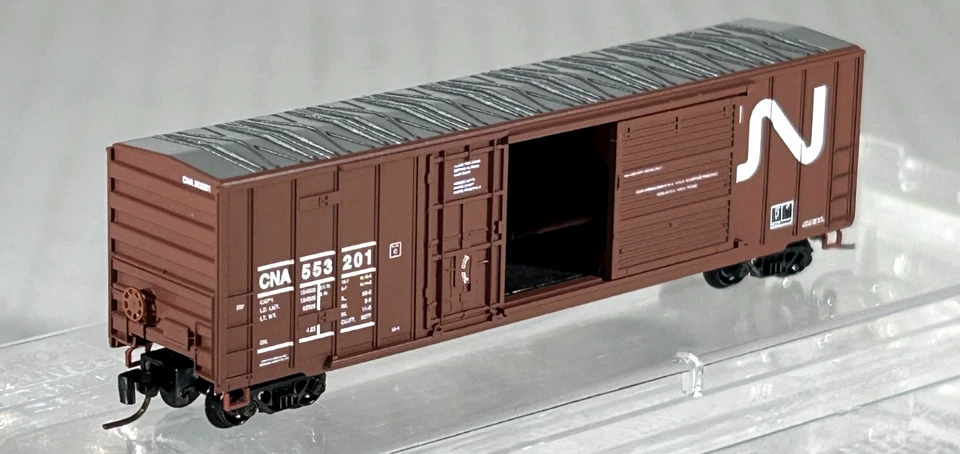 MICRO-TRAINS Z SCALE 50' RIB SIDE BOX CAR CANADIAN NATIONAL 51200011 - Image 3 of 3