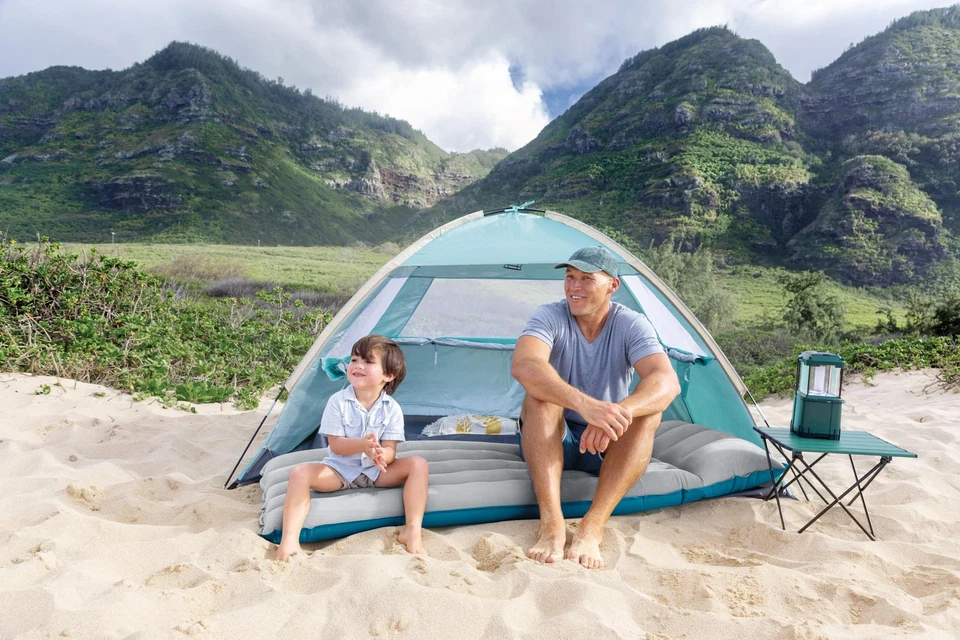 Colchón inflable de camping Intex, 72,5" X 26,5" X 6,75" Foto 2 de 4