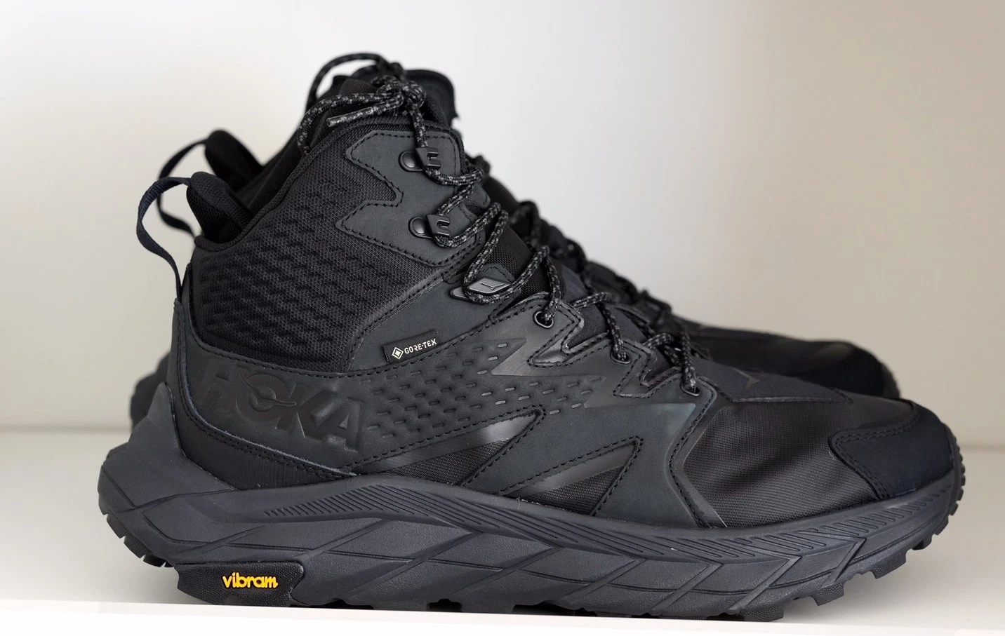 Hoka One One Anacapa Mid GTX Gore-Tex Vibram Black BBLC Hiking Shoes Boot 11.5D
Opens in a new windo