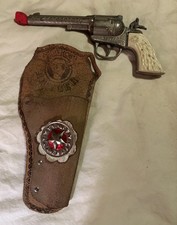Vintage Hubley Rodeo Toy Pistol w/ Leather, Star Holster