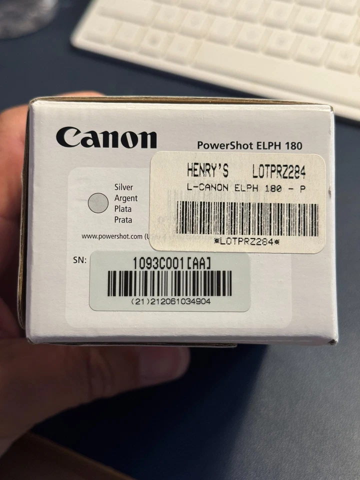 Canon PowerShot ELPH 180 20MP Digital Camera - Silver - Image 3 of 3