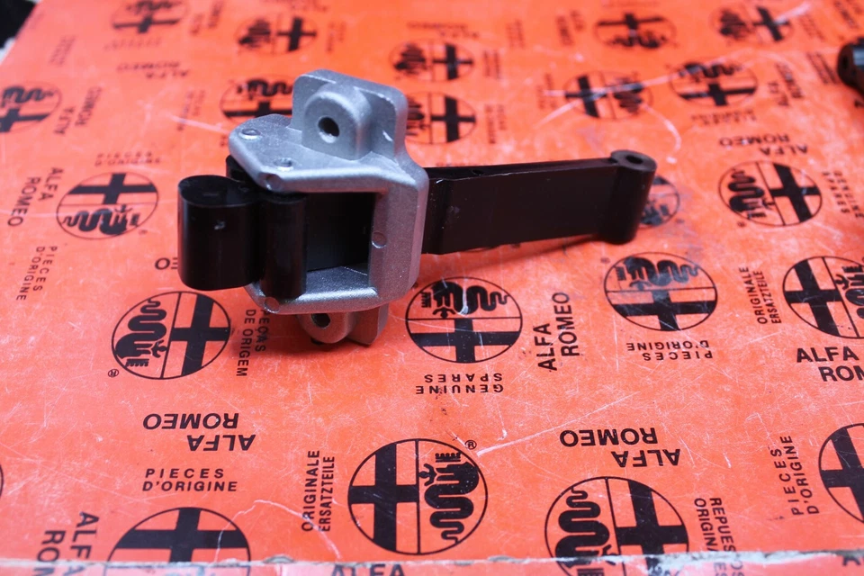 Conjunto de correa de cierre de puerta Alfa Romeo Spider 72-94 - NUEVO Foto 2 de 3