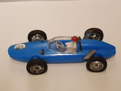 ZEE Toys (Hong Kong) Rennwagen (Plastik) blau mit Fahrerfigur