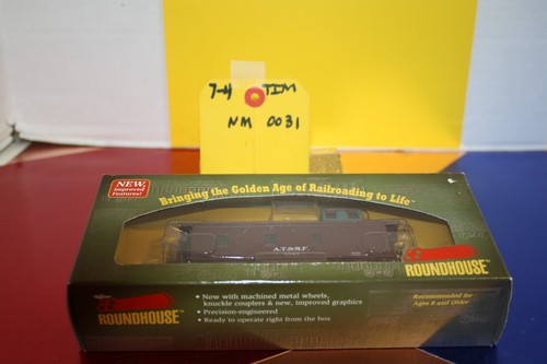 Roundhouse HO 84371 Rock Island 3 Window Standard Wood Caboose #1321 with Box - Picture 2 of 8