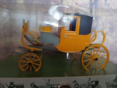 1/43 Brumm (Italy)  Carriage coupe a huit ressort XIX  #16