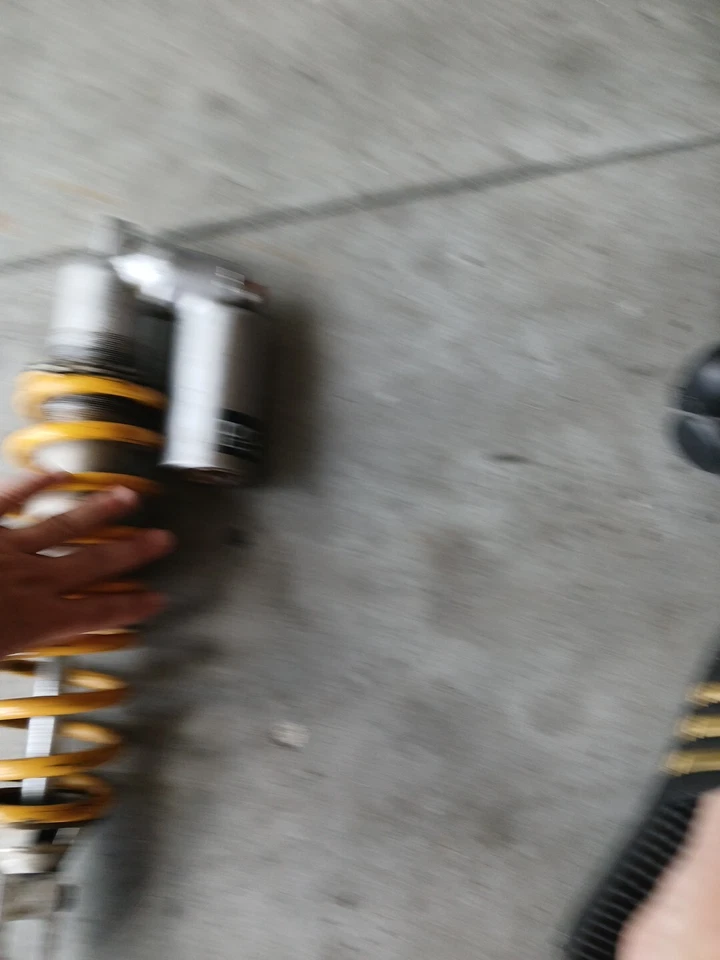 00-01 CR125R CR125 OEM Amortiguador trasero Unidad de suspensión Amortiguador Muelle Foto 4 de 4