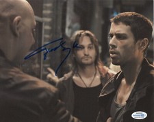 Toby Kebbel Rock N Rolla Autographed Signed 8x10 Photo ACOA