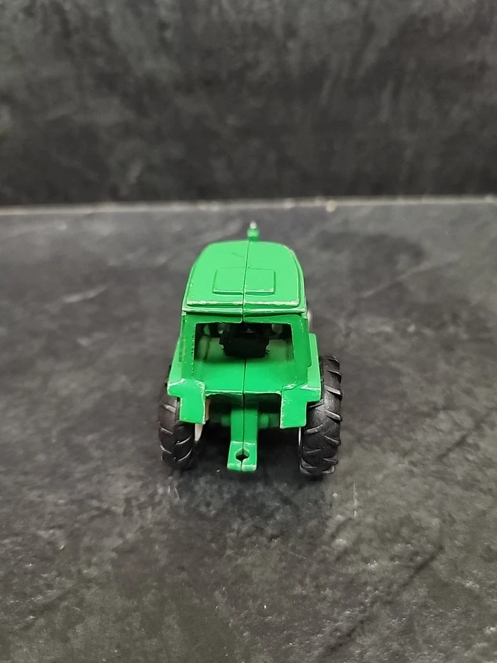 Vintage ERTL Green Farm Toy Tractor Diecast/Metal 1/64 Scale Made in China - Image 4 of 4
