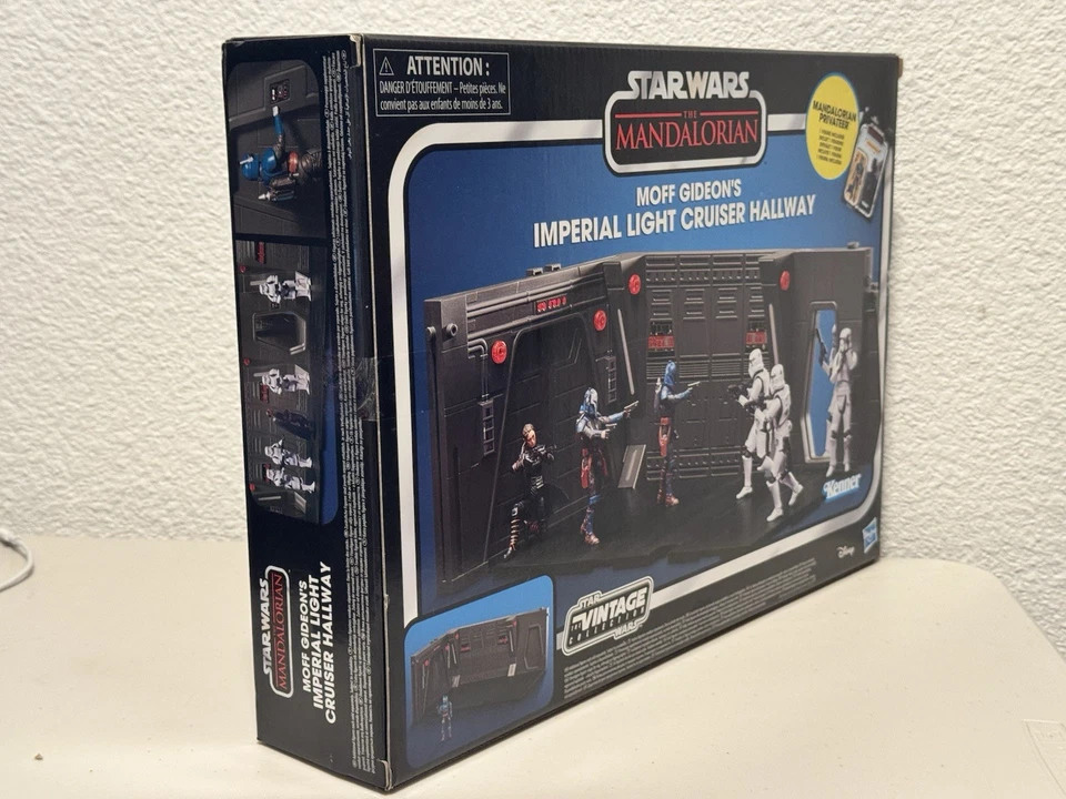 Star Wars TVC The Mandalorian Moff Gideon's Imperial Light Cruiser Pasillo Nuevo Foto 3 de 4