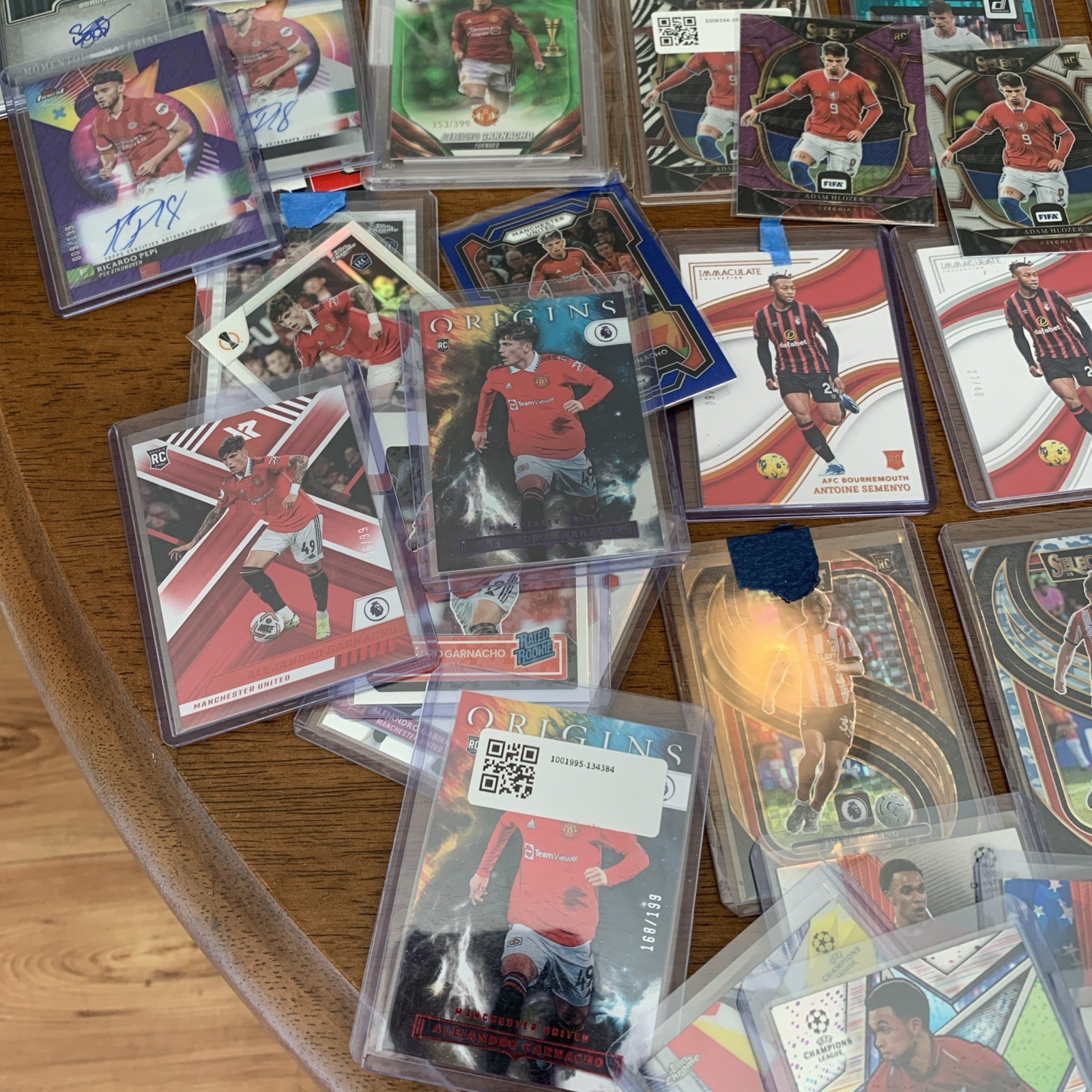 Soccer Card Lot SSP, Inserts, Rookies, Numbered and Autos for 2026 World Cup view 2