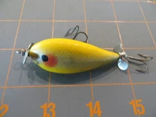 Vintage Dual Prop Topwater Injured Minnow - Chartreuse - 2 inch