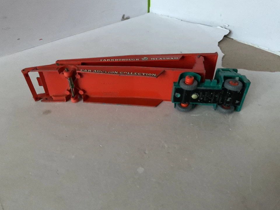 Matchbox guy warrior tractor pack no 8 car Transporter - Bild 3 von 3