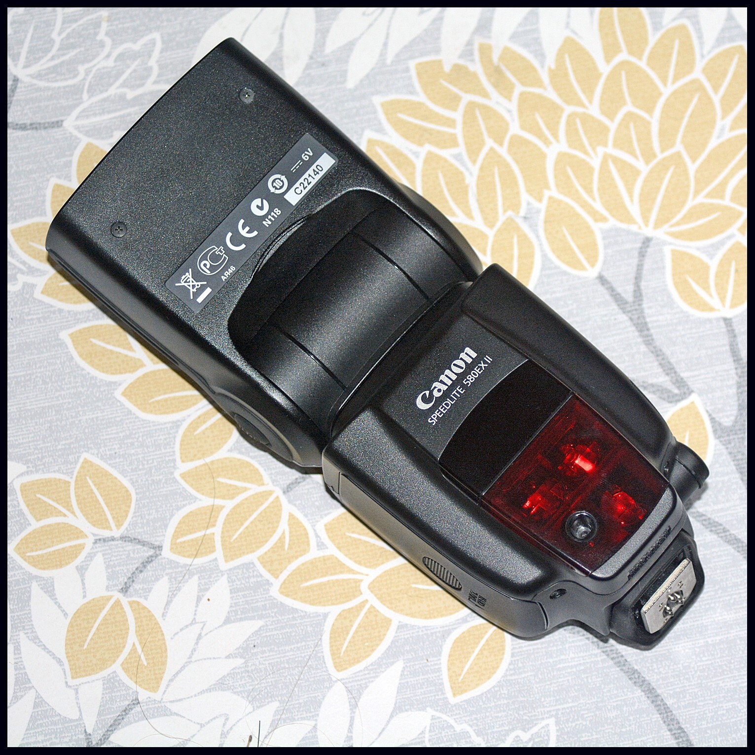 Canon EOS Speedlite 580EXii Semi Pro Digital Flash DSLR + BATTERIES VGC